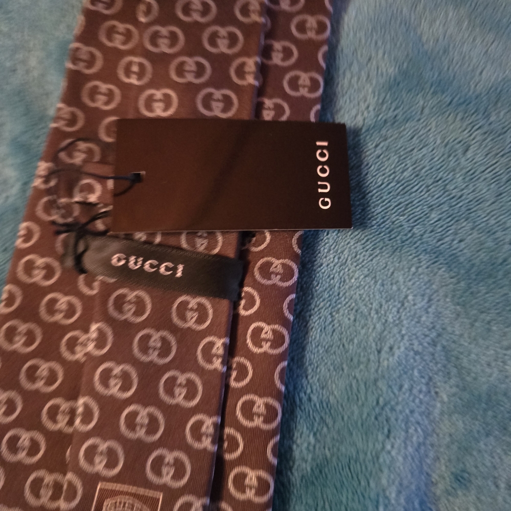 Gucci Brown and Silver Patterned Men's Tie - Picture 3 of 4